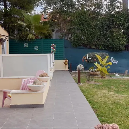 Meuble-juan Pins-logt2 Appartement Antibes